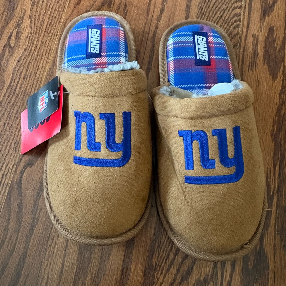 Men’s New York Giant Slippers Size Small 7/8 NFL Foco Brand Nwt